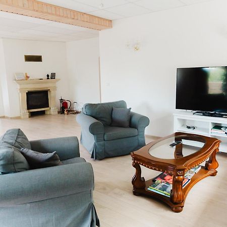 Konrad Family Guesthouse Kuressaare Ngoại thất bức ảnh