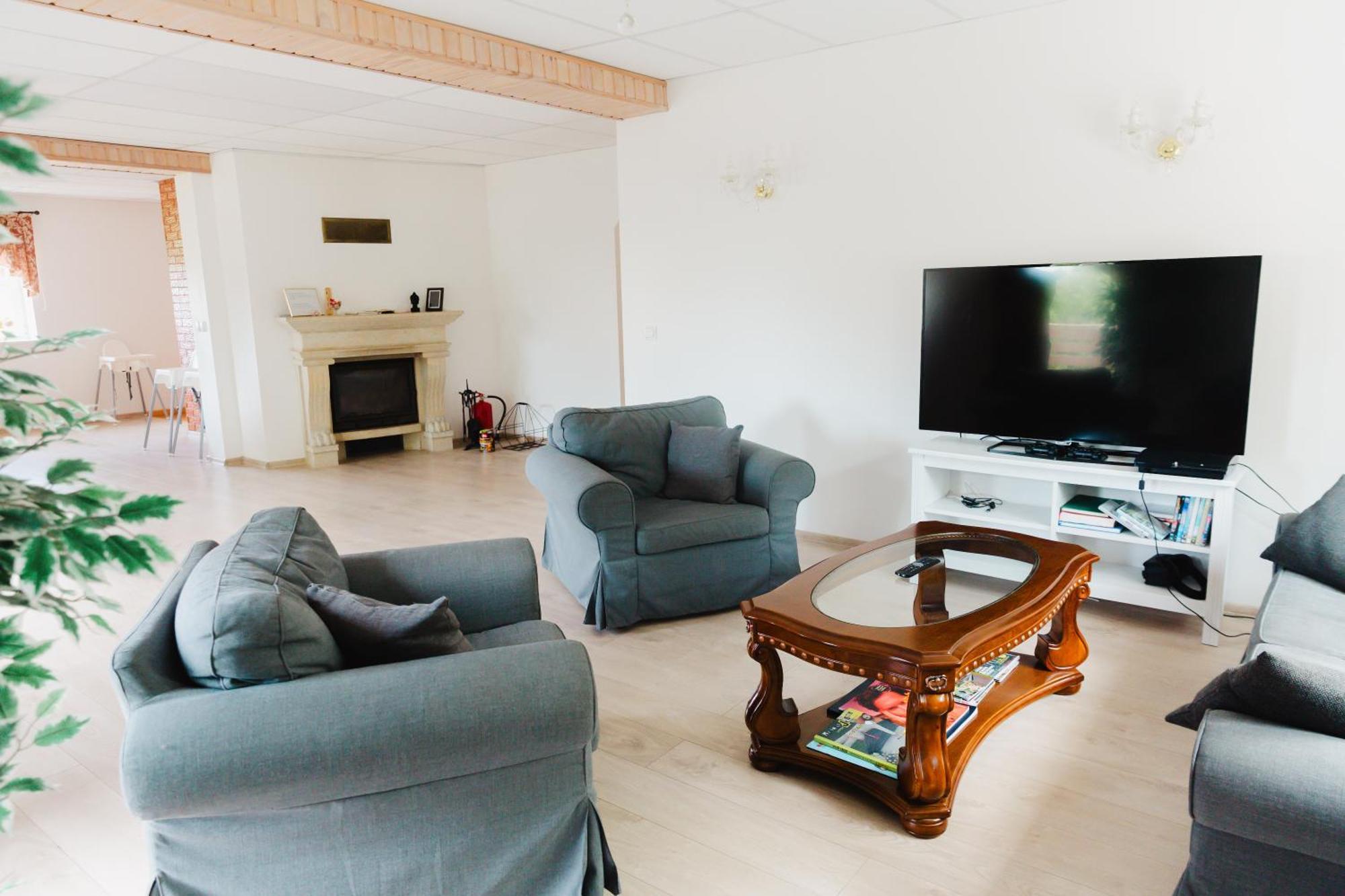 Konrad Family Guesthouse Kuressaare Ngoại thất bức ảnh