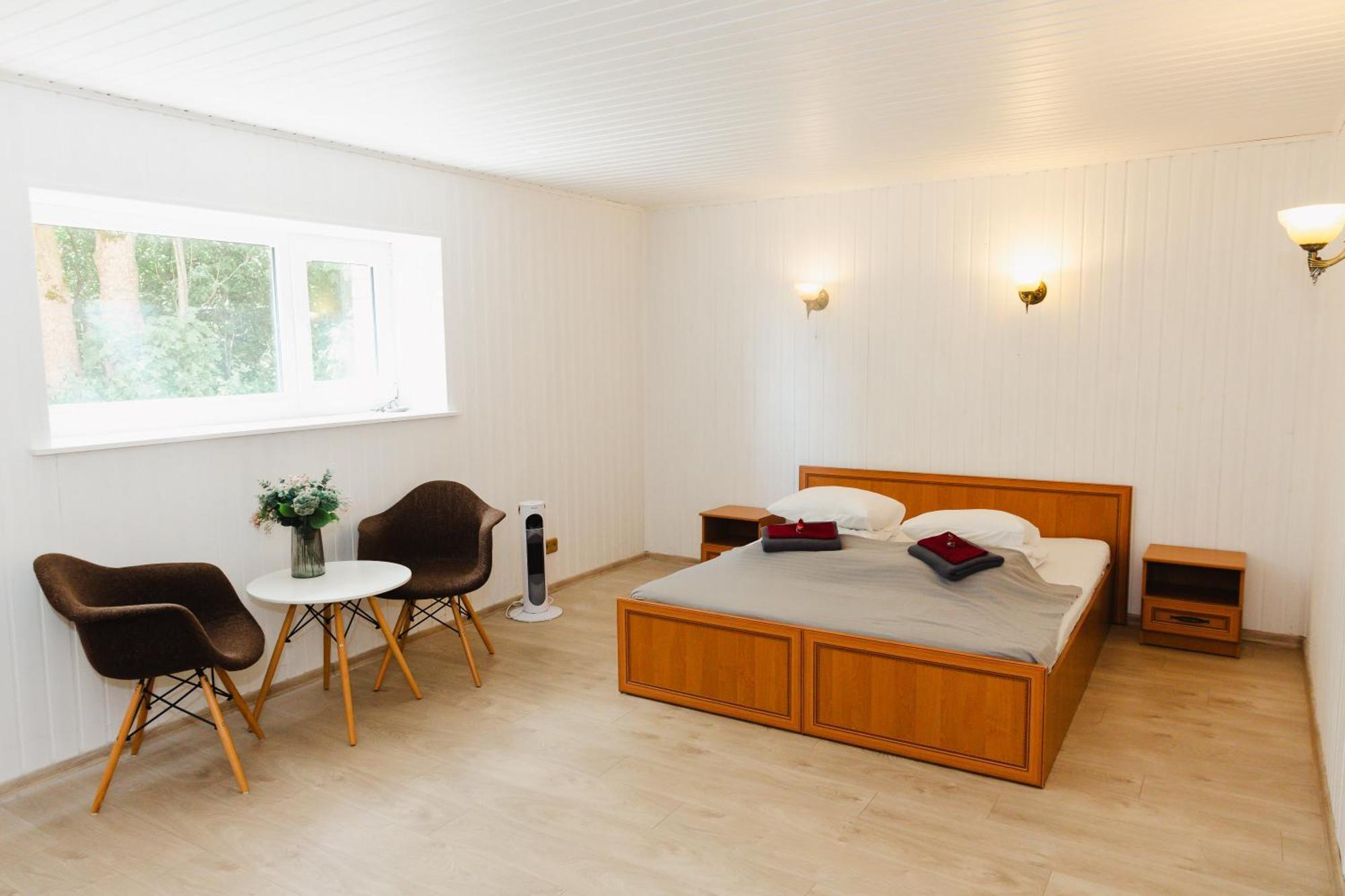 Konrad Family Guesthouse Kuressaare Ngoại thất bức ảnh
