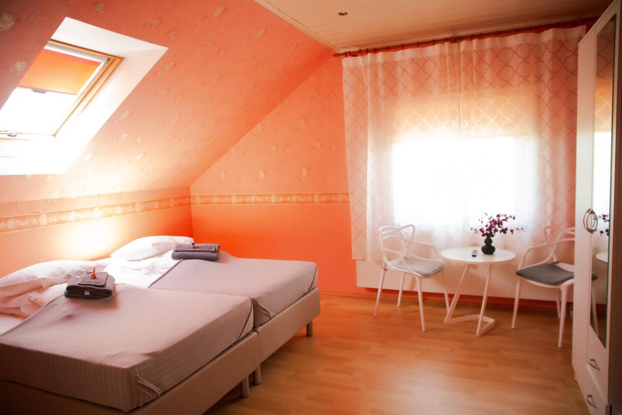 Konrad Family Guesthouse Kuressaare Phòng bức ảnh
