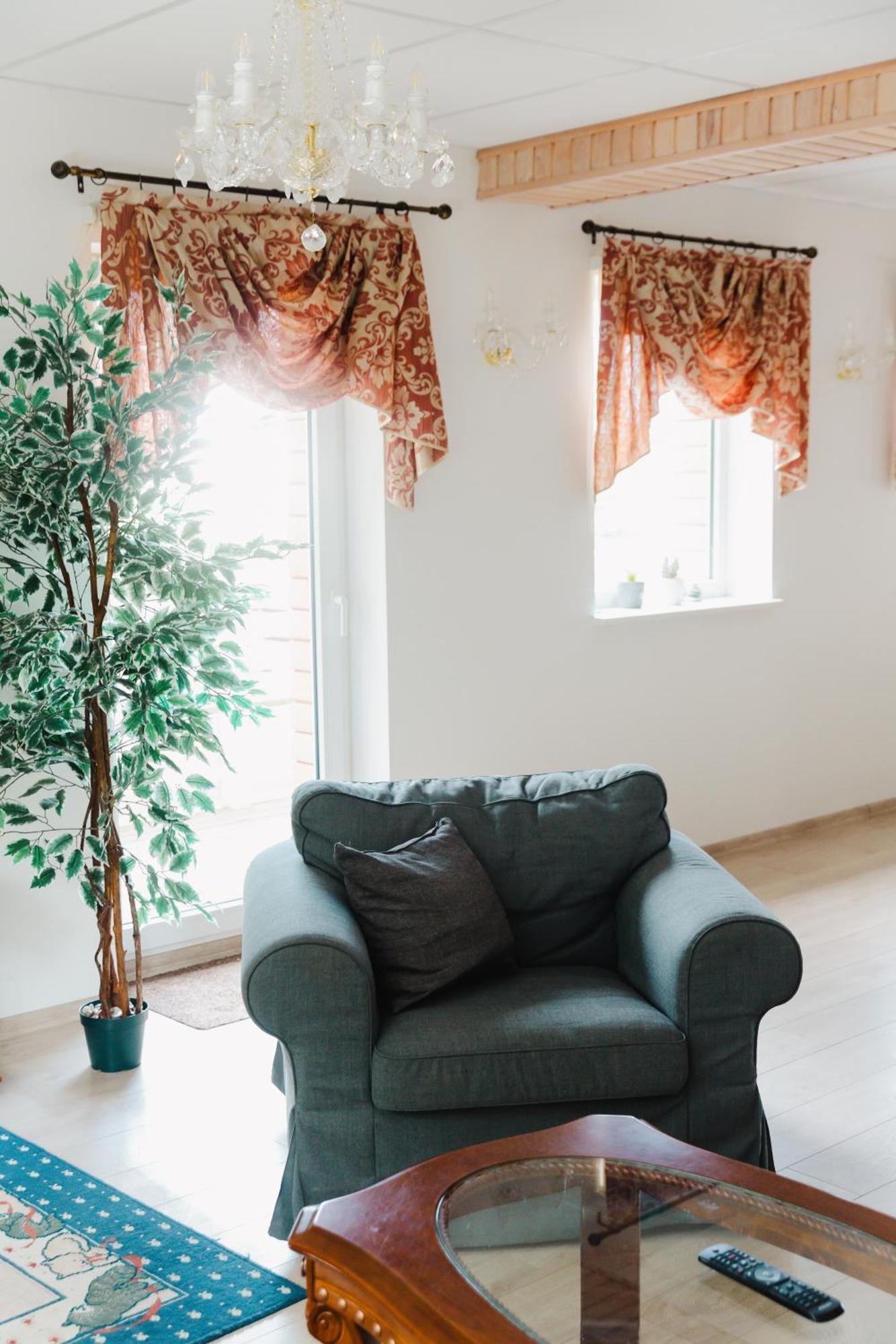 Konrad Family Guesthouse Kuressaare Ngoại thất bức ảnh